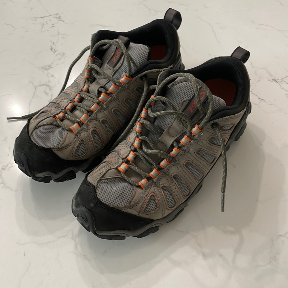 Oboz Sawtooth size 9